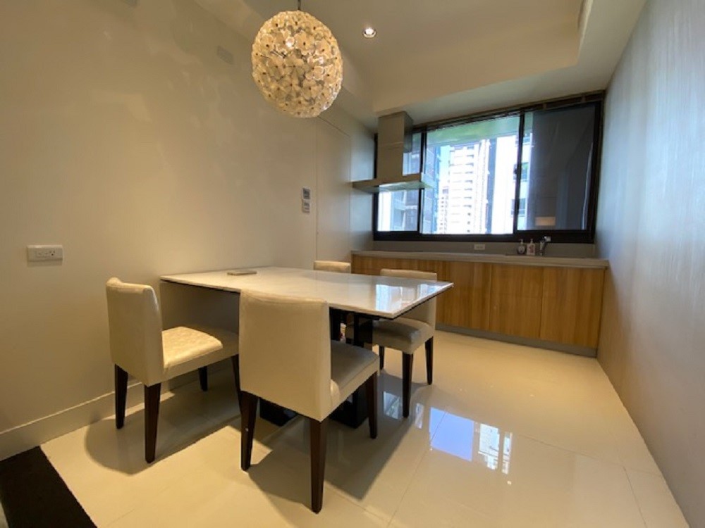 Sec. 5, Xinyi Rd. 2LDK